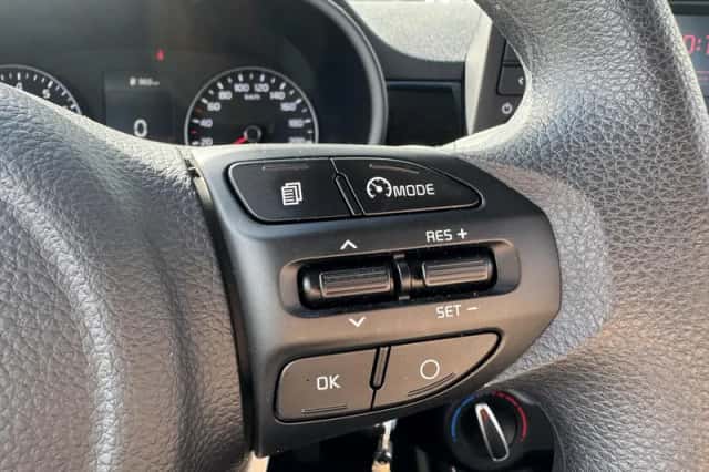 Kia Picanto (2024) thumbnail 16