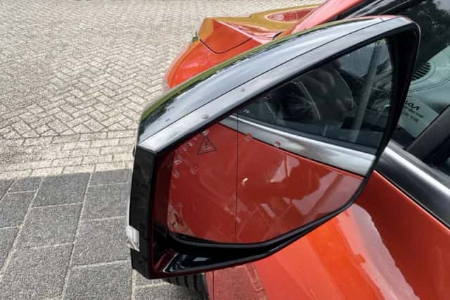 Kia Sportage (2022) thumbnail 5