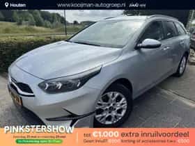 Kia Ceed Sportswagon (2022) thumbnail 1