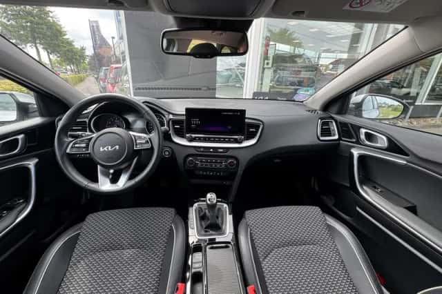 Kia Ceed Sportswagon (2022) thumbnail 12