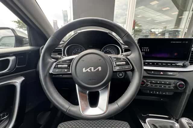 Kia Ceed Sportswagon (2022) thumbnail 13