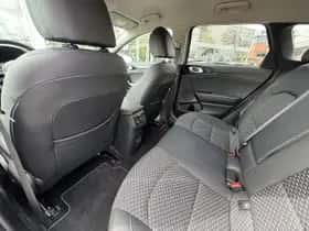 Kia Ceed Sportswagon (2022) thumbnail 9
