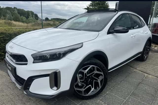 Kia XCeed (2026) thumbnail 1