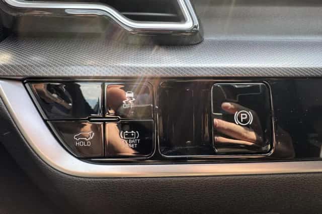 Kia Sportage (2022) thumbnail 23