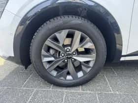 Kia Sportage (2022) thumbnail 4