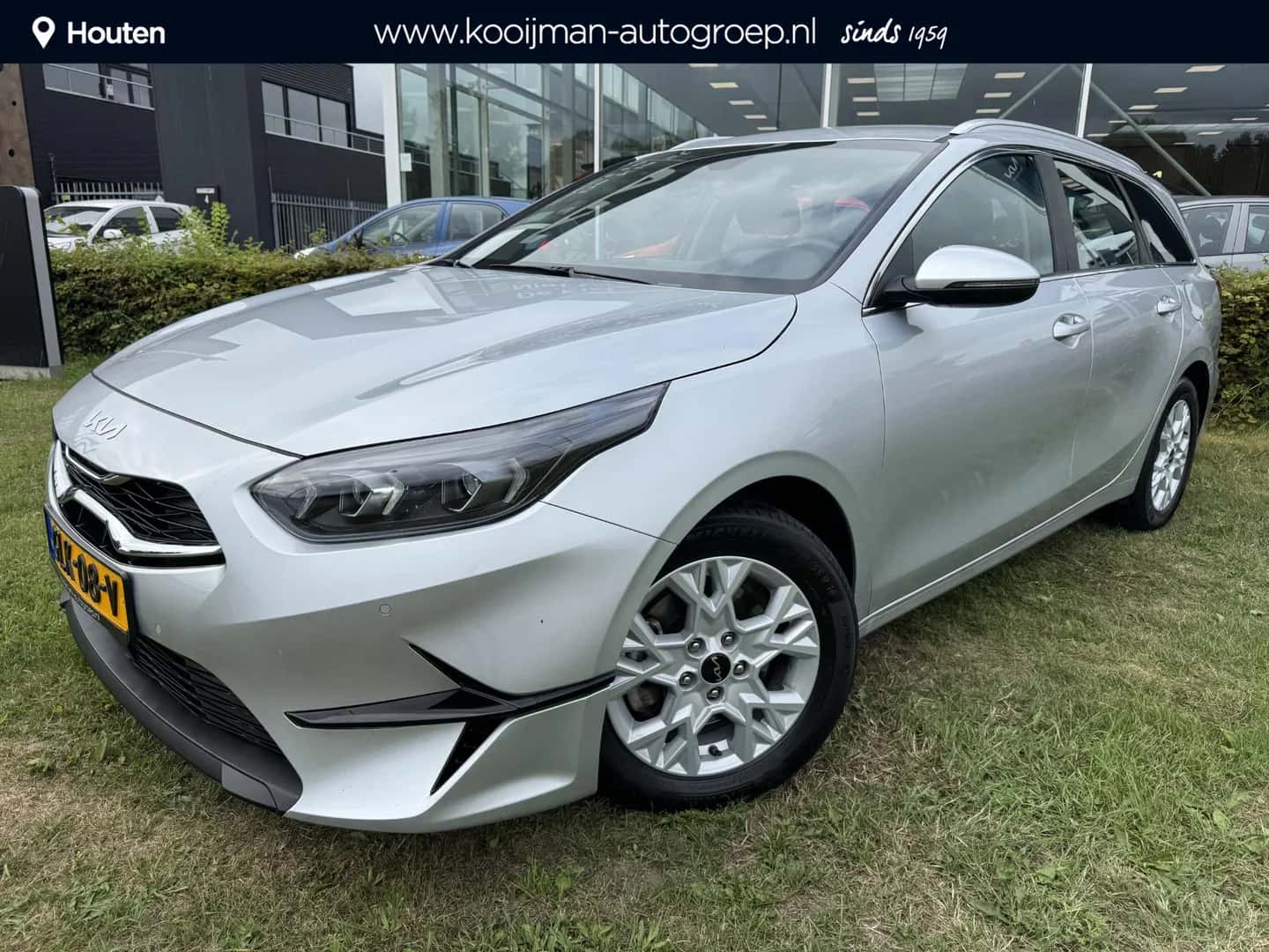 Kia Ceed Sportswagon (2024) — foto 1