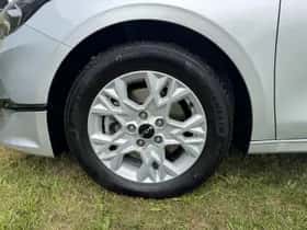 Kia Ceed Sportswagon (2024) thumbnail 3