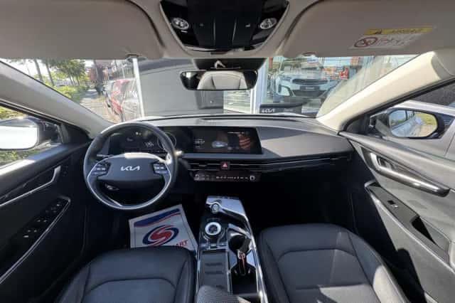 Kia EV6 (2024) thumbnail 16