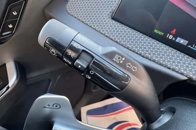 Kia EV6 (2024) thumbnail 25