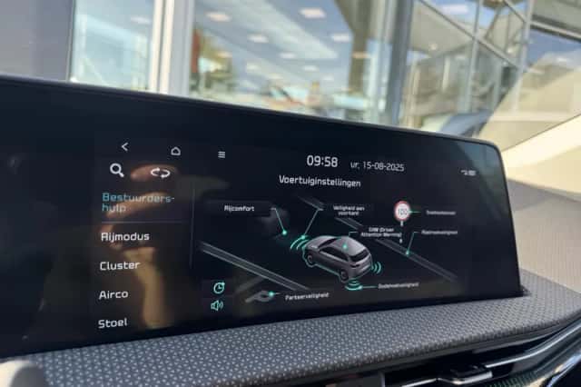 Kia EV6 (2024) thumbnail 39