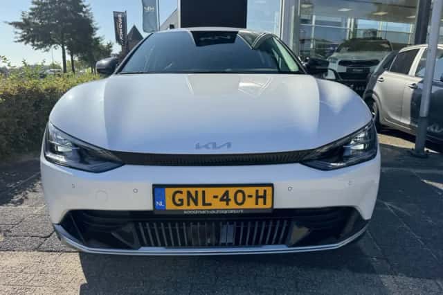 Kia EV6 (2024) thumbnail 5