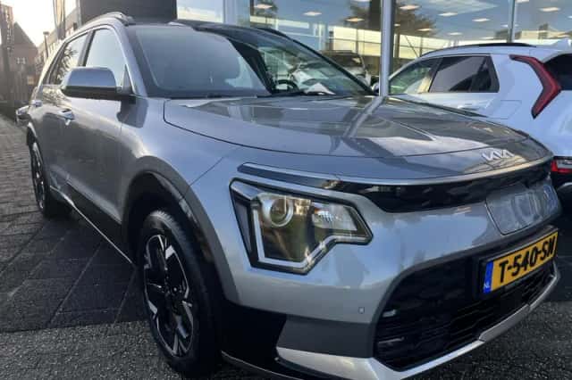 Kia Niro EV (2023) thumbnail 2