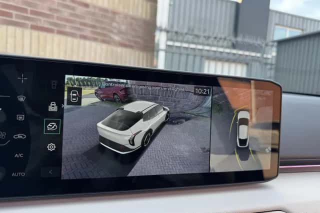 Kia EV4 (2025) thumbnail 35