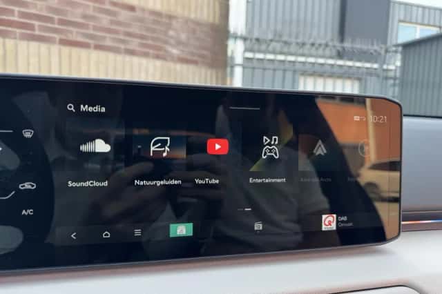Kia EV4 (2025) thumbnail 38