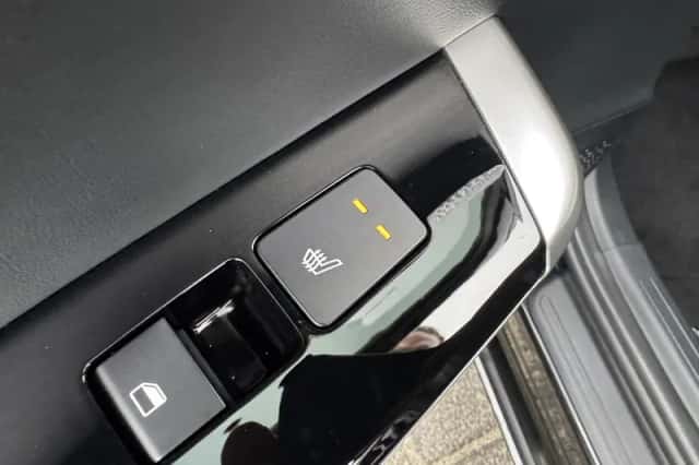 Kia EV6 (2024) thumbnail 16