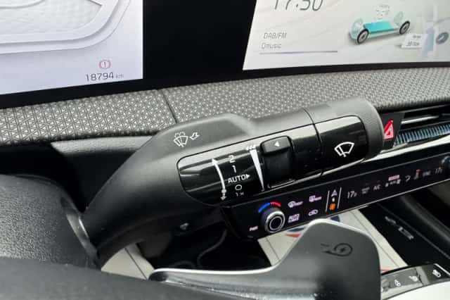 Kia EV6 (2024) thumbnail 27