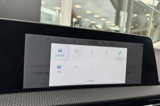 Kia EV6 (2024) thumbnail 33