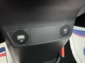 Kia EV6 (2024) thumbnail 39