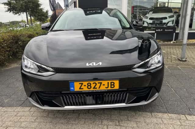 Kia EV6 (2024) thumbnail 7