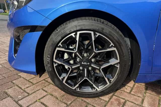 Kia Proceed (2024) thumbnail 4