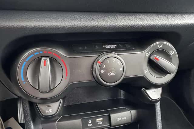Kia Picanto (2019) thumbnail 25