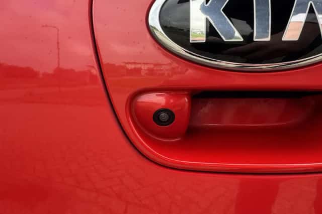 Kia Picanto (2019) thumbnail 5