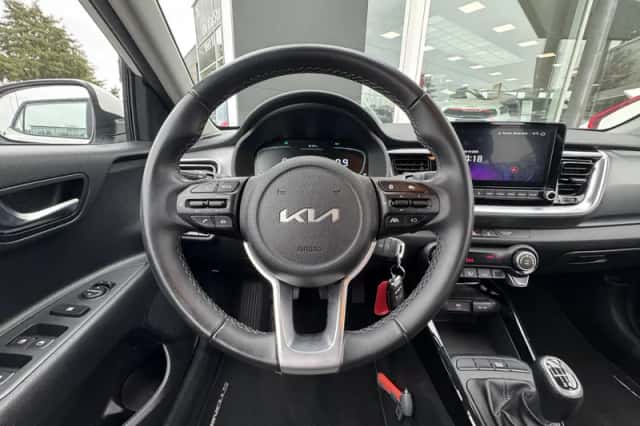 Kia Stonic (2024) thumbnail 12