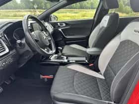 Kia Proceed (2021) thumbnail 2