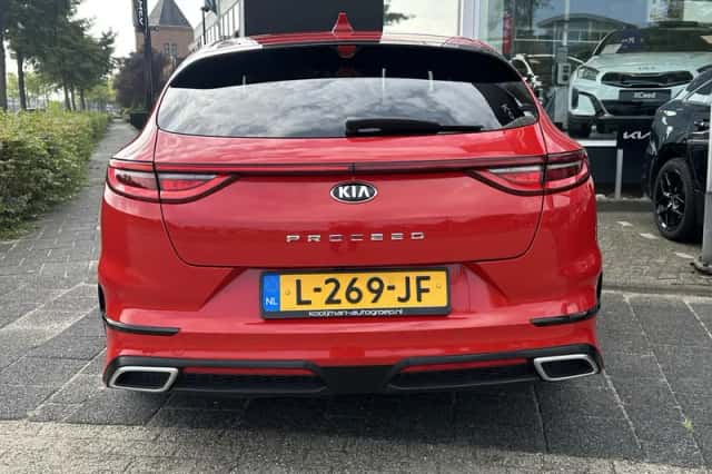 Kia Proceed (2021) thumbnail 19