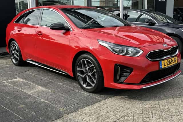 Kia Proceed (2021) thumbnail 23