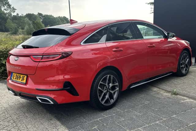 Kia Proceed (2021) thumbnail 24