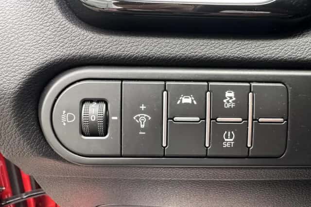 Kia Proceed (2021) thumbnail 4