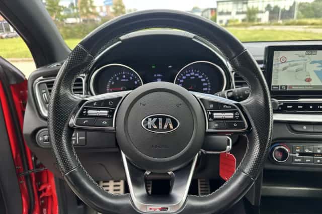 Kia Proceed (2021) thumbnail 10