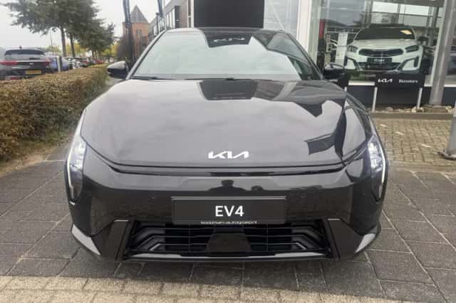Kia EV4 (2026) thumbnail 4
