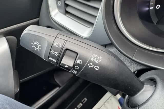 Kia Ceed Sportswagon (2024) thumbnail 14