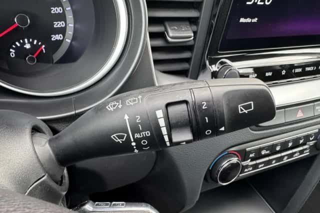 Kia Ceed Sportswagon (2024) thumbnail 19