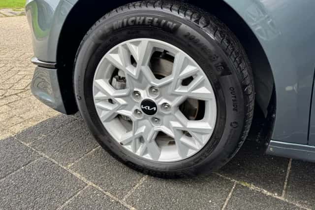 Kia Ceed Sportswagon (2024) thumbnail 3