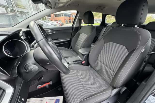 Kia Ceed Sportswagon (2024) thumbnail 5