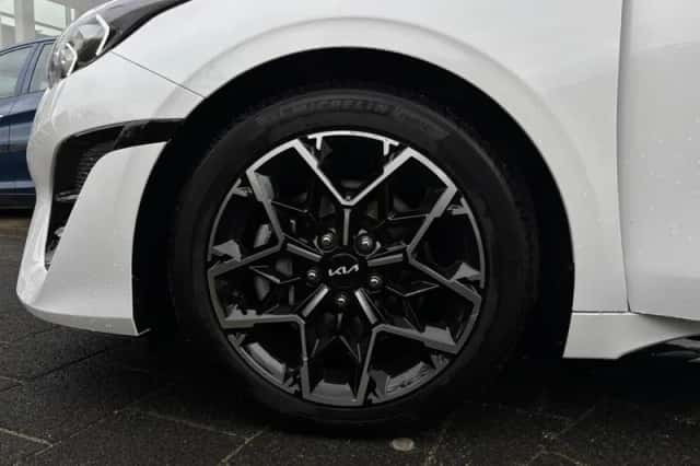 Kia Proceed (2024) thumbnail 4
