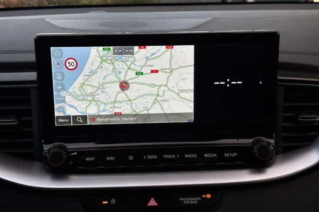 Kia Ceed Sportswagon (2024) thumbnail 11