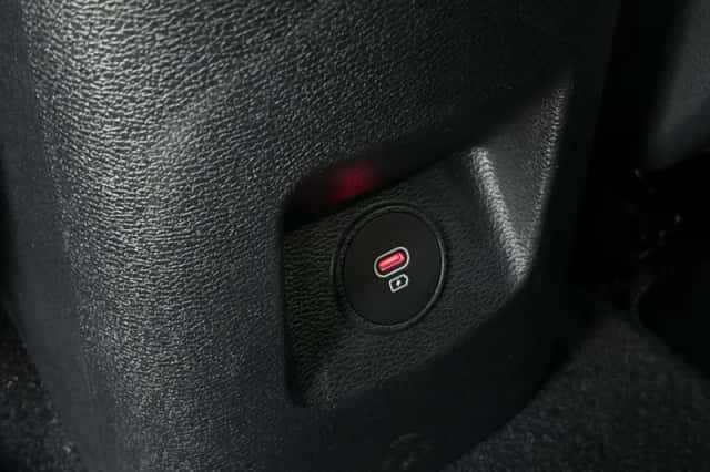 Kia Ceed Sportswagon (2024) thumbnail 16