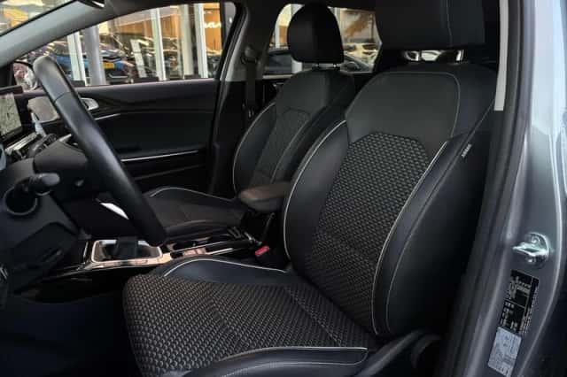 Kia Ceed Sportswagon (2024) thumbnail 8