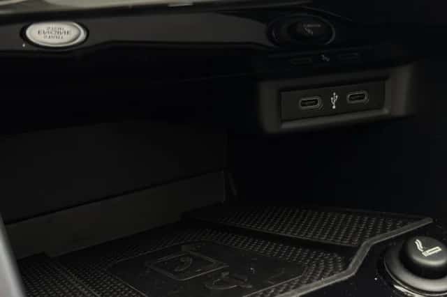 Volkswagen T-Roc (2020) thumbnail 25