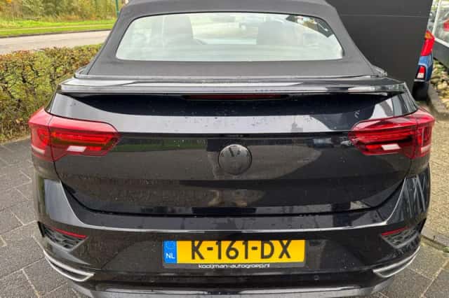 Volkswagen T-Roc (2020) thumbnail 6
