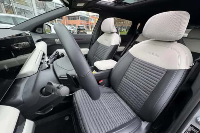 Kia EV4 (2026) thumbnail 10