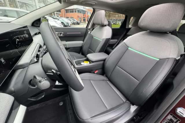 Kia EV4 (2026) thumbnail 9