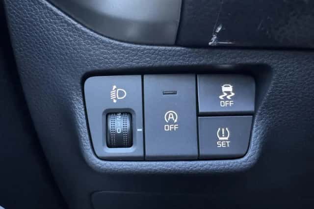 Kia Stonic (2025) thumbnail 16