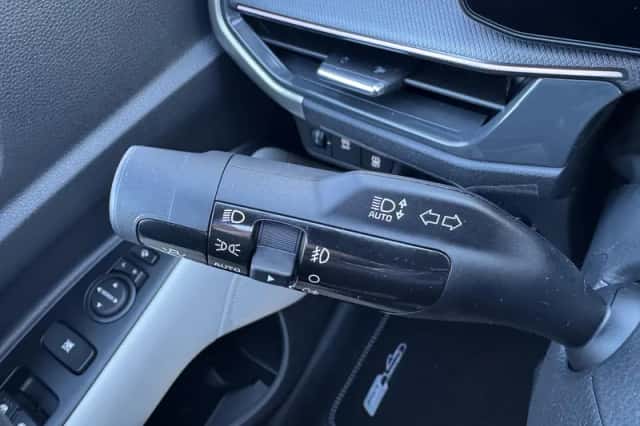 Kia Stonic (2025) thumbnail 24