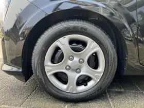 Kia Picanto (2025) thumbnail 3