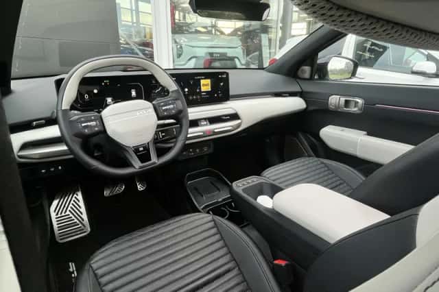 Kia EV4 (2025) thumbnail 12